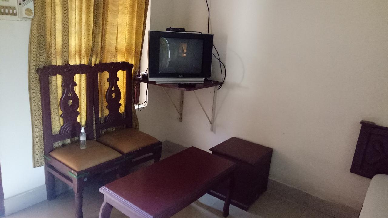 Hotel Nuhman Kondotty 外观 照片