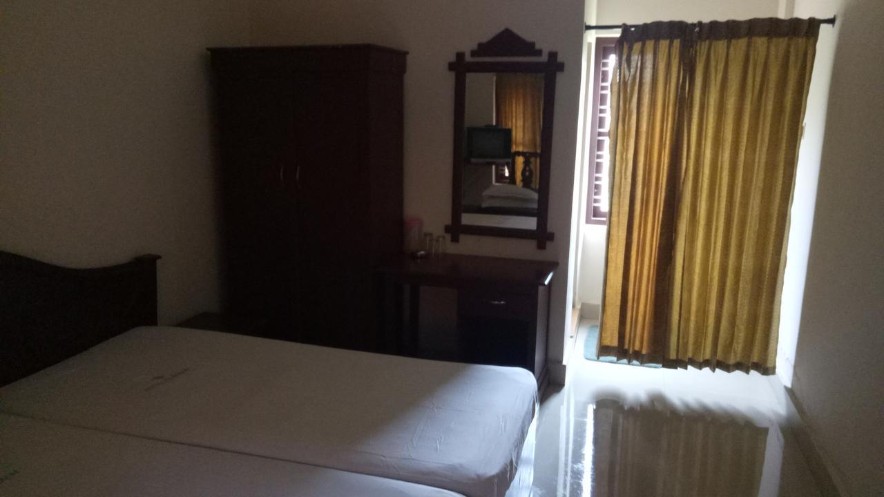 Hotel Nuhman Kondotty 外观 照片