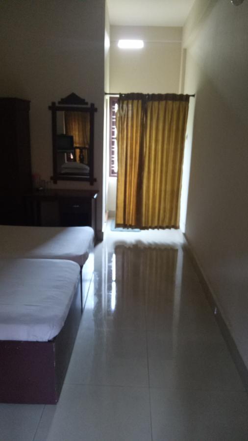 Hotel Nuhman Kondotty 外观 照片