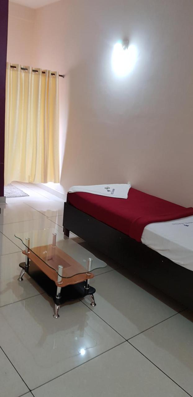 Hotel Nuhman Kondotty 外观 照片