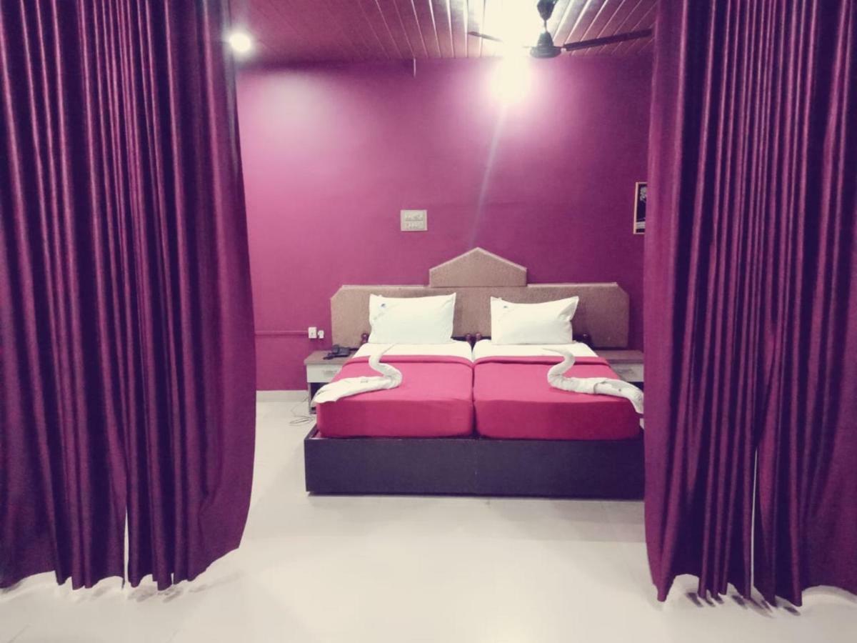 Hotel Nuhman Kondotty 外观 照片