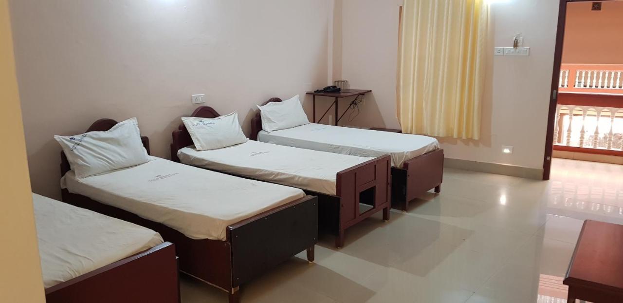 Hotel Nuhman Kondotty 外观 照片